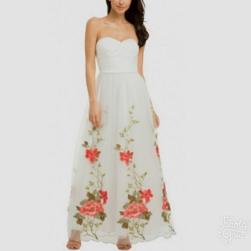 Chi chi London dress
